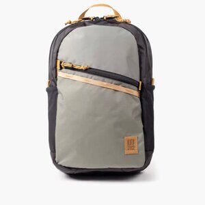 Topo Designs Commuter Backpack NWOT Beetle/Khaki